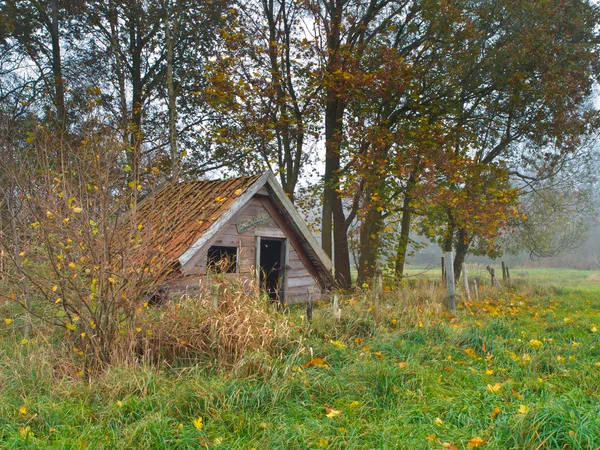 Casa de agrement abandonată — Fotografie, imagine de stoc