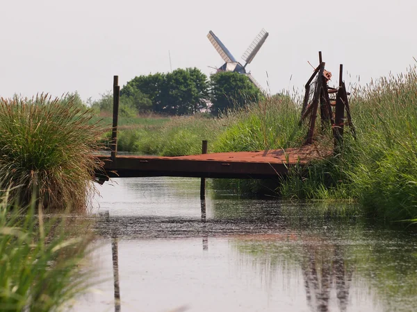 Rusty bridge — Stock Photo, Image