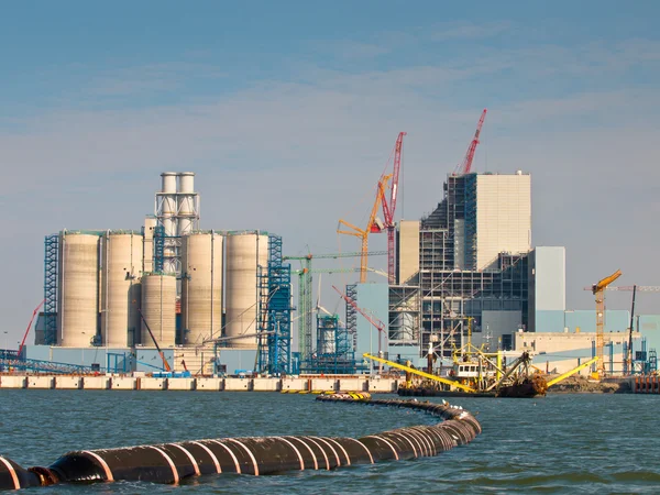 Neues Kohlekraftwerk entsteht — Stockfoto