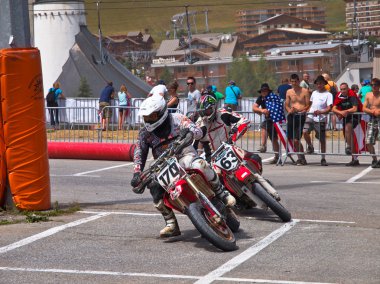 Alp dHuez Supermotard