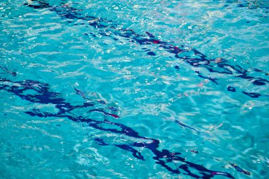 yarış havuzu ile mavi su