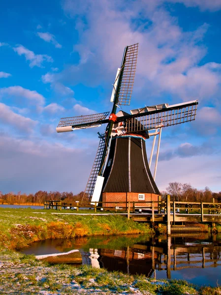 Vítr mill Nizozemsko — Stock fotografie