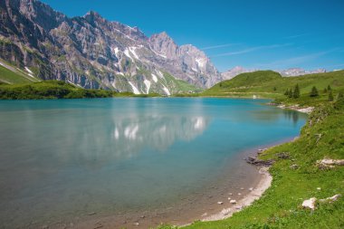 truebsee göl engelberg, Orta İsviçre İsviçre Alpleri'nde, Hiking