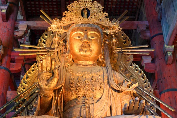 Nyoirin kannon bosatsu budda σε todaiji, Νάρα, Ιαπωνία — Φωτογραφία Αρχείου