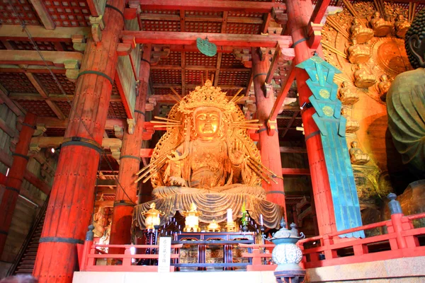 Nyoirin Kannon Bosatsu Budda in Todaiji, Nara, Japão — Fotografia de Stock