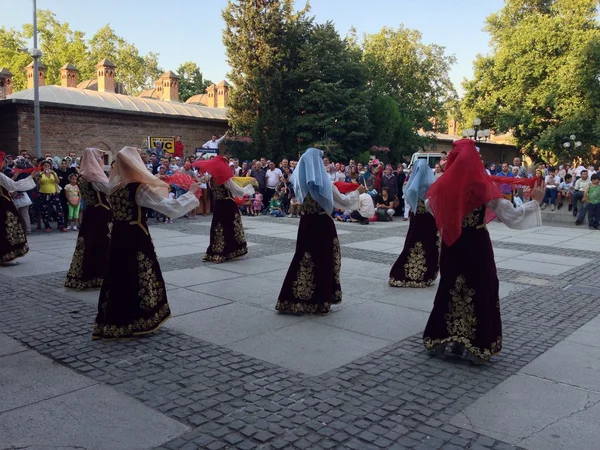Gruppi di danza folcloristica — Foto Stock