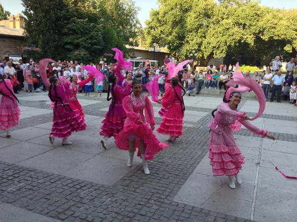 Folkloric dance groups — Stock Photo, Image