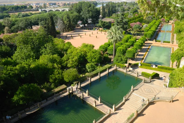 Lagoas nos jardins do Alcazar — Fotografia de Stock