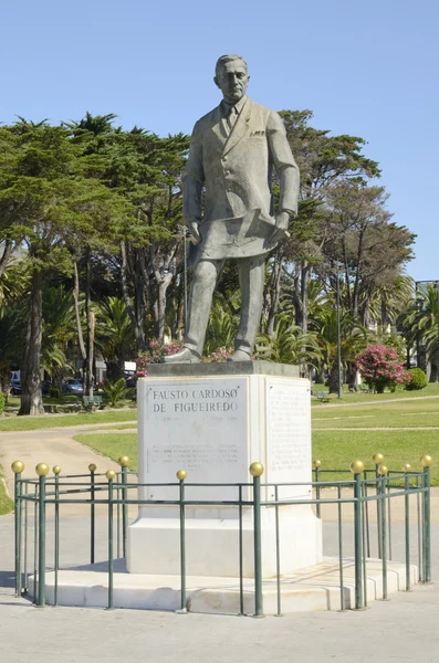 Statue of Fausto Cardoso Figueiredo in Estoril, Portugal — Stock Photo, Image