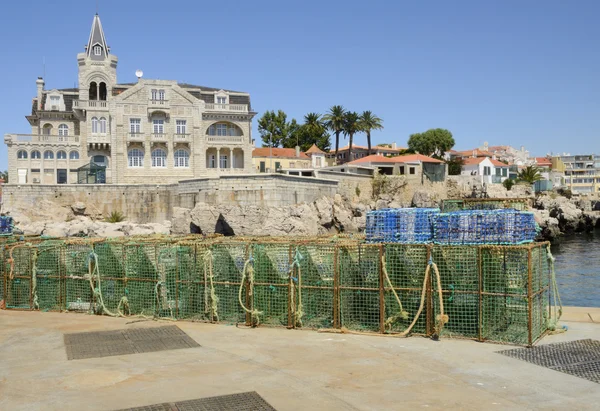 Edifício na costa de Cascais — Fotografia de Stock