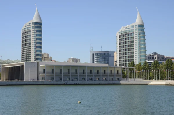 Torres gêmeas São Gabriel e São Rafael . — Fotografia de Stock