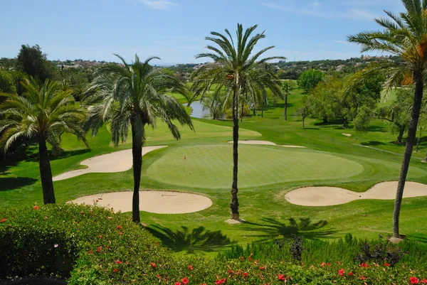 Golfbanan i marbella golf valley — Stockfoto