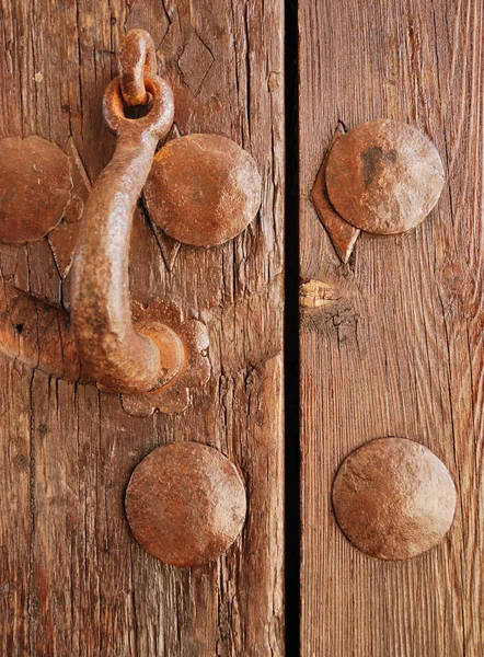 Knocker wooden door — Stock Photo, Image