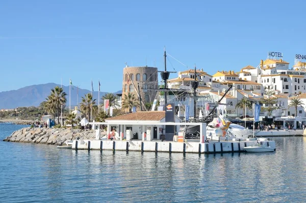 Marbella Spanien Dezember 2021 Tankstelle Yachthafen Von Banus Marbella Andalusien — Stockfoto