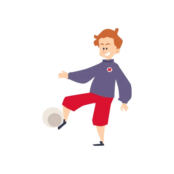 Маленький мальчик играет в футбол или футбол, плоский вектор иллюстрации изолированы. — стоковый вектор