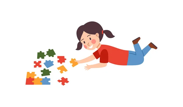Intelligentes Mädchen verbindet Puzzleteile, flache Vektorabbildung isoliert. — Stockvektor