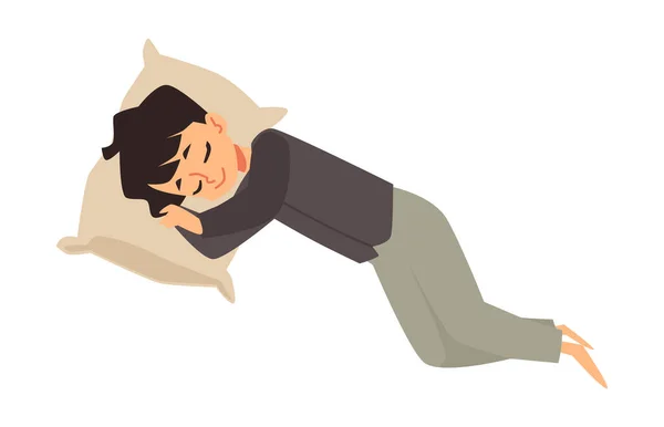 Petit garçon dormant avec oreiller, illustration vectorielle plate isolée. — Image vectorielle