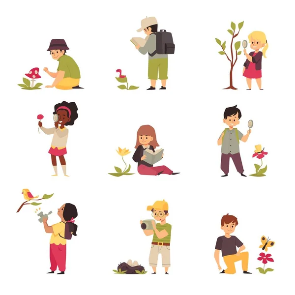 Set van kinderen cartoon personages bestuderen van de natuur in platte vector illustratie — Stockvector