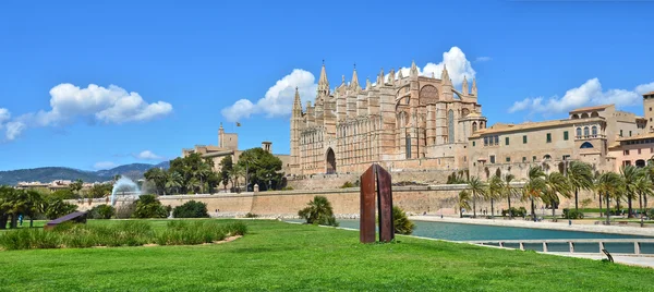 De kathedraal van santa maria van palma de Mallorca. La seu — Stockfoto