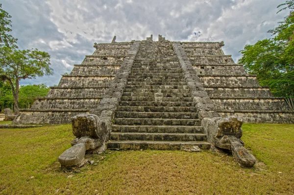 Pre-hispán városa Chichen Itza. Mexikó — Stock Fotó