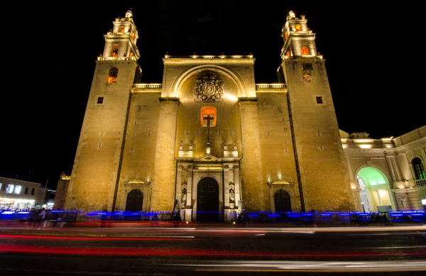 A Catedral de San Idelfonso em Mérida — Fotografia de Stock