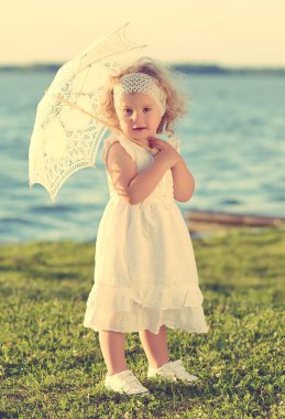 güzel, genç bir kızın yumuşak fotoğraf