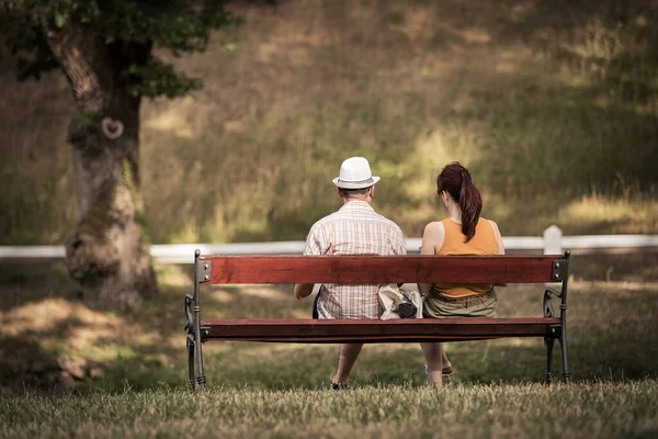 Adult Couple Sitting Bench Park — Photo