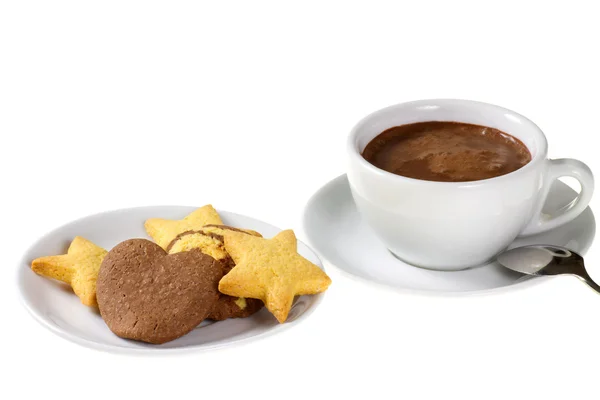 Geassorteerde cookies op witte dessert plaat en kop warme chocolademelk — Stockfoto