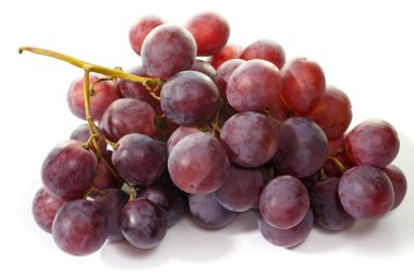 Beyaz bir arka plan üzerinde siyah üzüm yeme demet