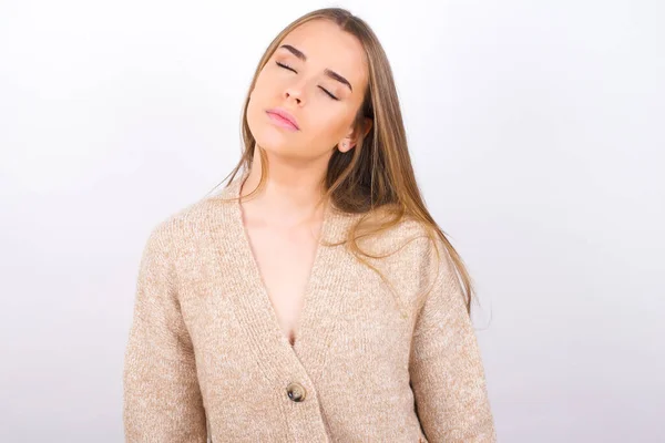 Young Woman Closed Eyes Posing Studio — Stockfoto