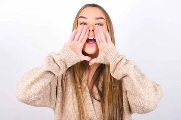 Shouting Young Woman Hands Mouth — Stock Photo, Image