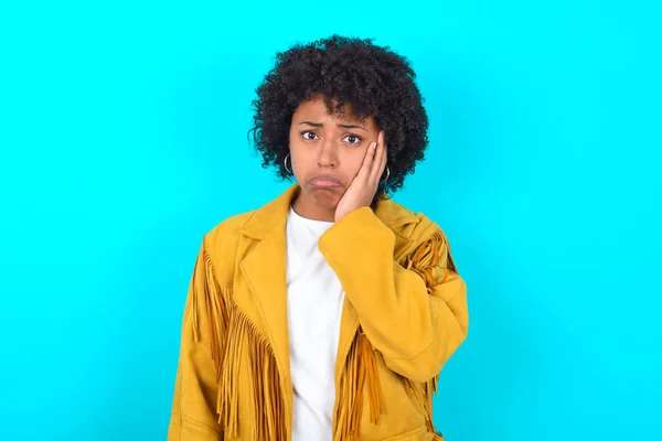 Sad Lonely Young African American Woman Wearing Yellow Fringe Jacket — Stockfoto
