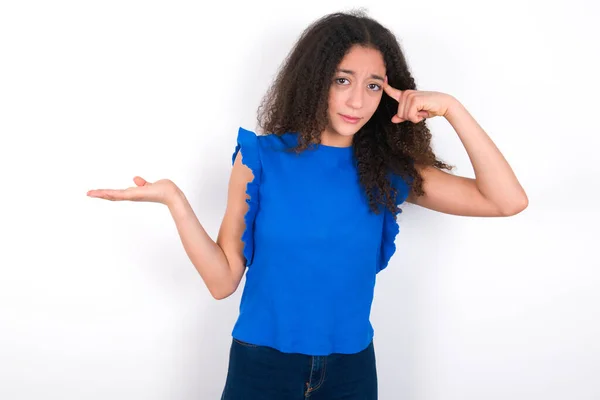 Teenager Girl Afro Hairstyle Wearing Blue Shirt White Background Confused — 스톡 사진