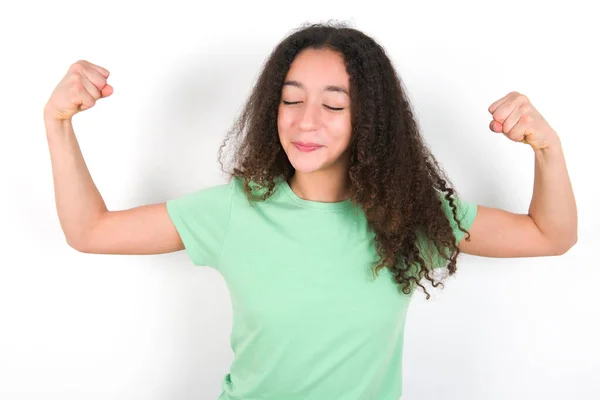Strong Powerful Teenager Girl Afro Hairstyle Wearing White Shirt Green — Stockfoto