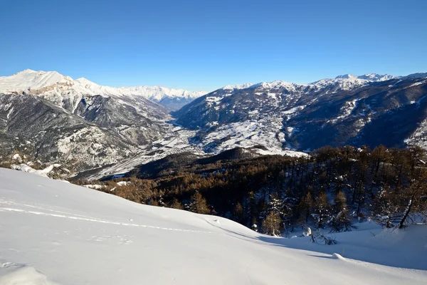 Paisaje invierno alpino — Foto de Stock