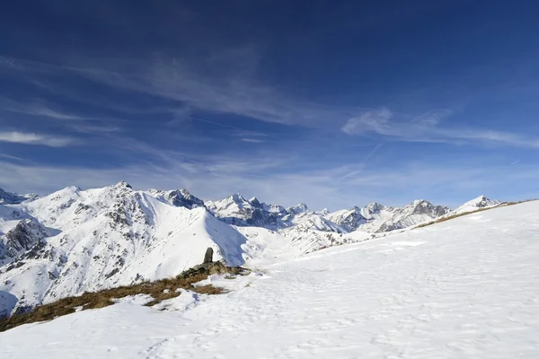 Paesaggio invernale alpino — Foto Stock