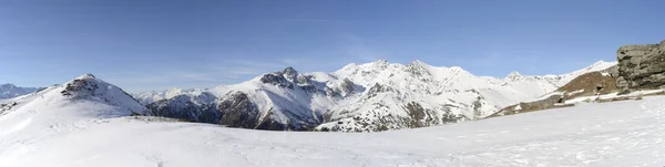 XL vista del arco alpino en invierno —  Fotos de Stock