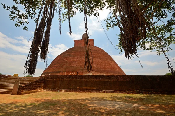 Jetavanarama Dagoba in Anuradhapura — Stock Photo, Image