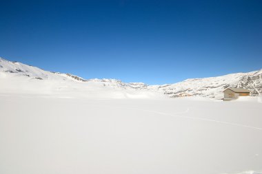 Kışın pastoral Alp panorama