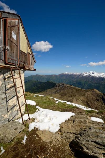 Alpine hut with view — Stock Photo, Image