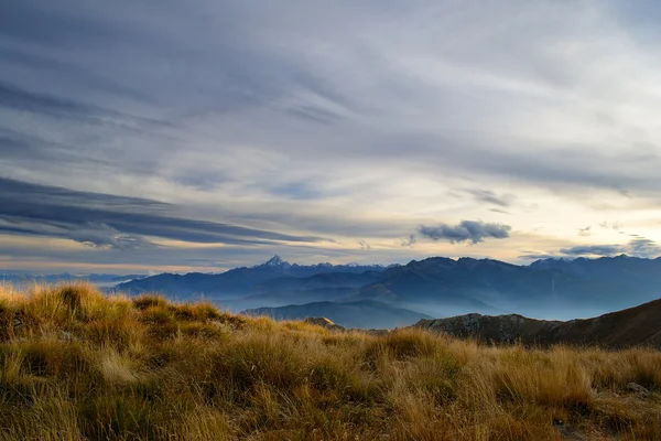 Захід сонця на Альпи — стокове фото