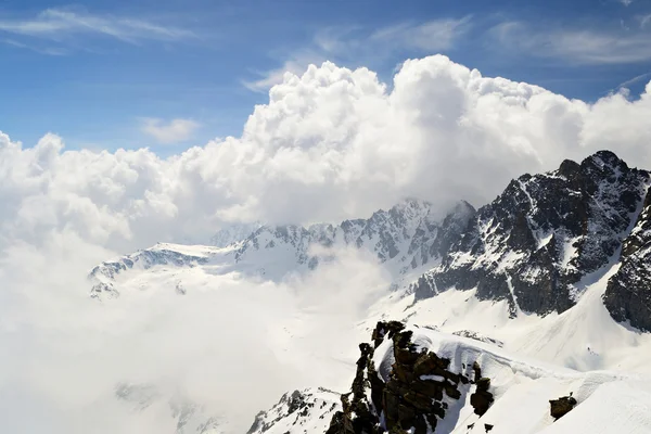 Hoge bergketen — Stockfoto