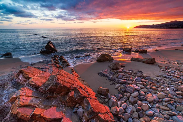 Sanremo Riviera Dei Fiori Liguria Italia Escenis Rocas Guijarros Playa — Foto de Stock