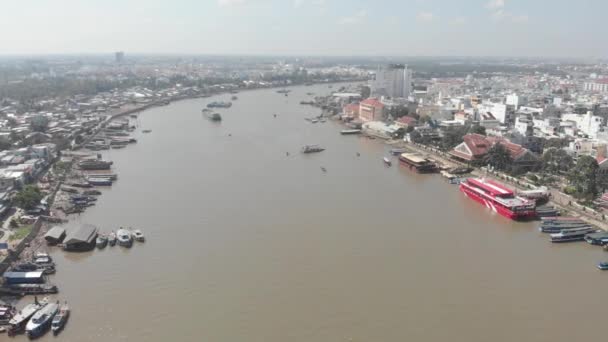 Can Tho Şehri Mekong Nehri Üzerinde Ufuk Çizgisi Köprüler Yaya — Stok video