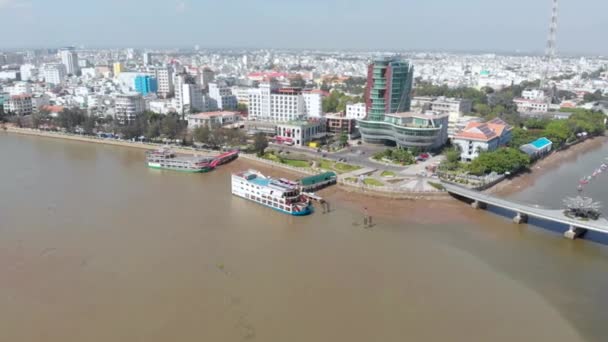 Antenne Die Skyline Der Stadt Can Tho Überbrückt Den Mekong — Stockvideo