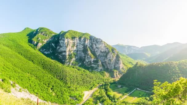 Skalní Útesy Zelené Krajině Marche Region Itálie Unikátní Kaňon Říční — Stock video