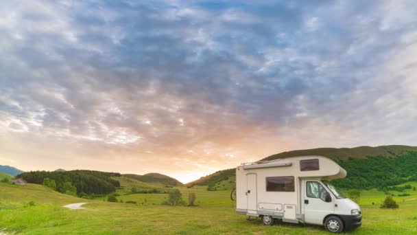 Pan Sunset Dramatic Sky Camper Van Montelago Highlands Marche Italy — Stock Video