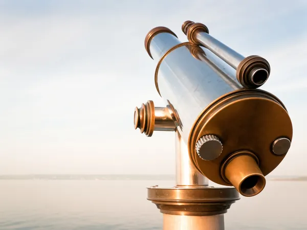 Coin operated binoculars — Stock Photo, Image