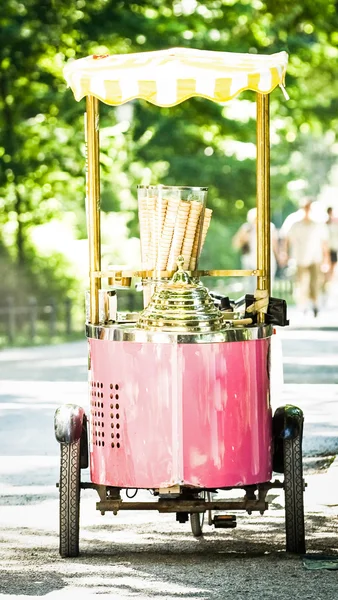 Ice cream stand — Stock Photo, Image