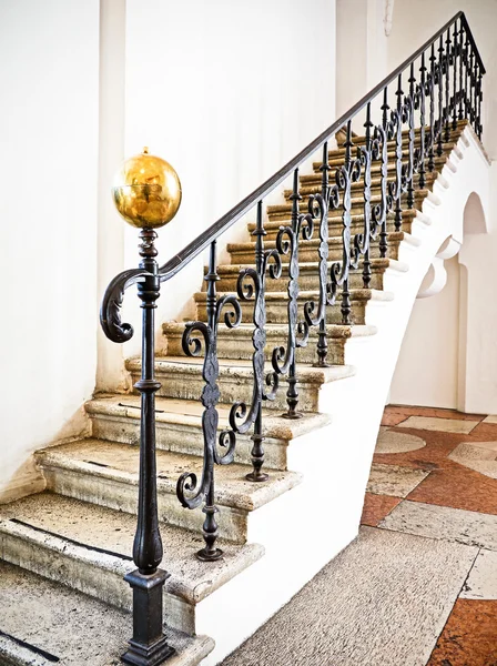 Alte Treppe — Stockfoto